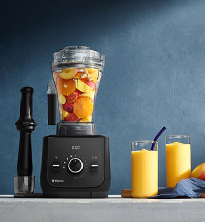 Vitamix ascent x2 blender for smoothies.